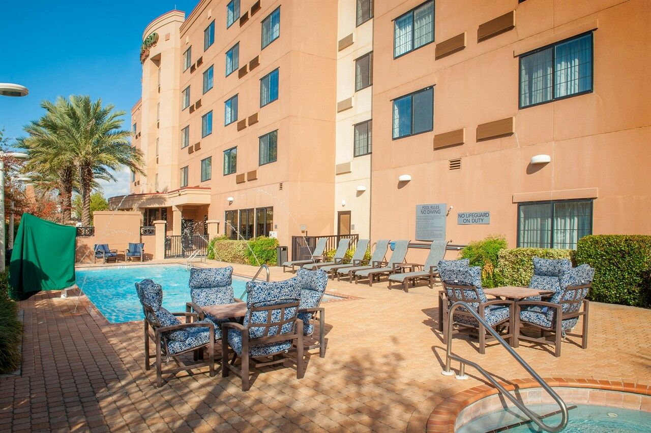 Hotel Courtyard By Marriott Pensacola Downtown Zewnętrze zdjęcie